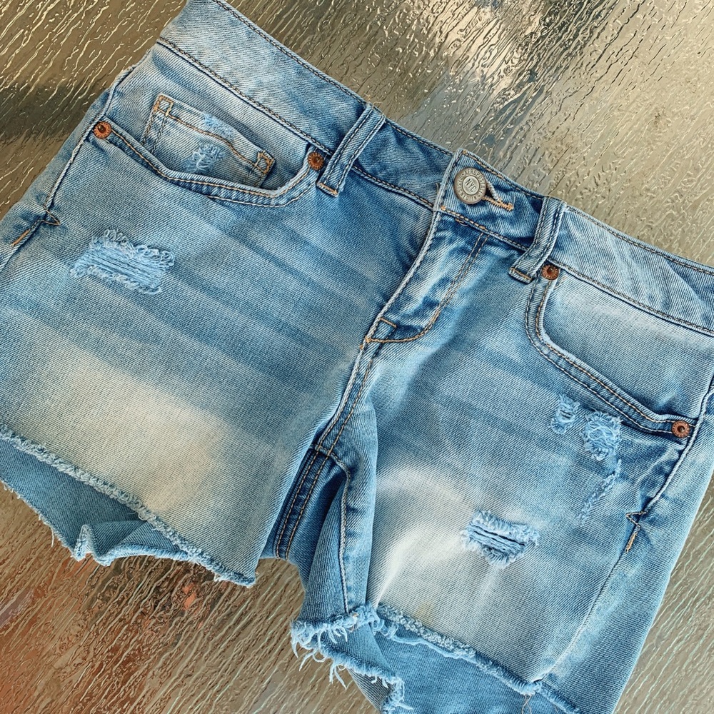 distressed jean shorts
